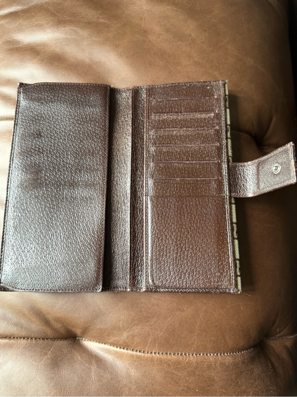Authentic Gucci Beige and Brown GG Canvas Snap Wallet - Picture 8 of 9